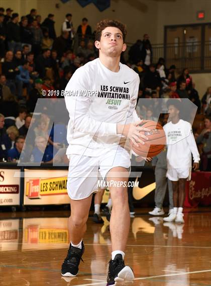 Thumbnail 3 in Mater Dei vs. Jesuit (Les Schwab Invitational) photogallery.