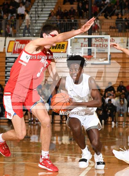 Thumbnail 2 in Mater Dei vs. Jesuit (Les Schwab Invitational) photogallery.
