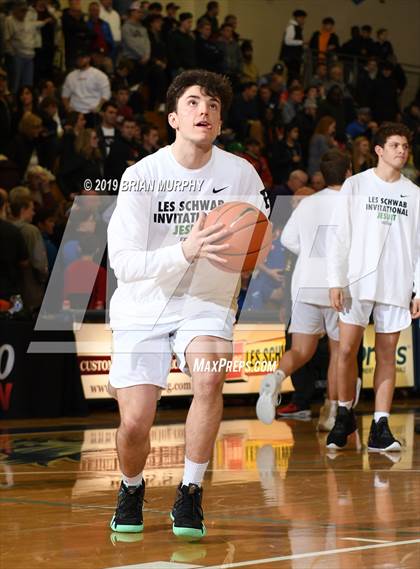 Thumbnail 2 in Mater Dei vs. Jesuit (Les Schwab Invitational) photogallery.