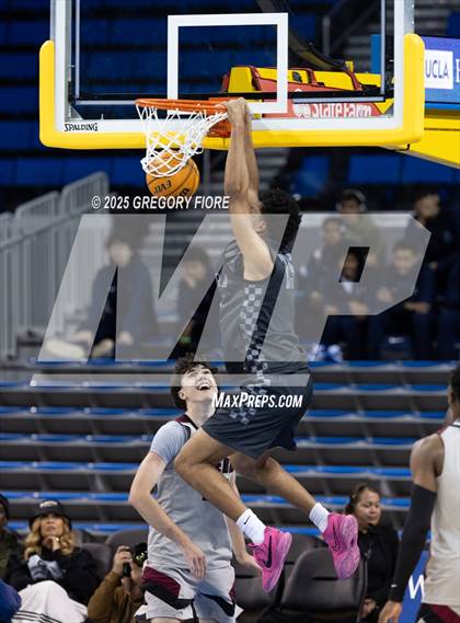 Thumbnail 3 in Sierra Canyon vs. JSerra Catholic photogallery.
