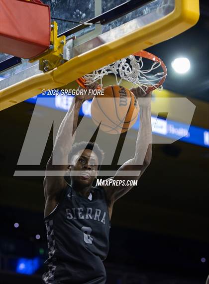 Thumbnail 3 in Sierra Canyon vs. JSerra Catholic photogallery.