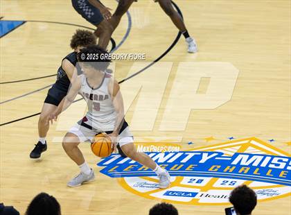 Thumbnail 3 in Sierra Canyon vs. JSerra Catholic photogallery.