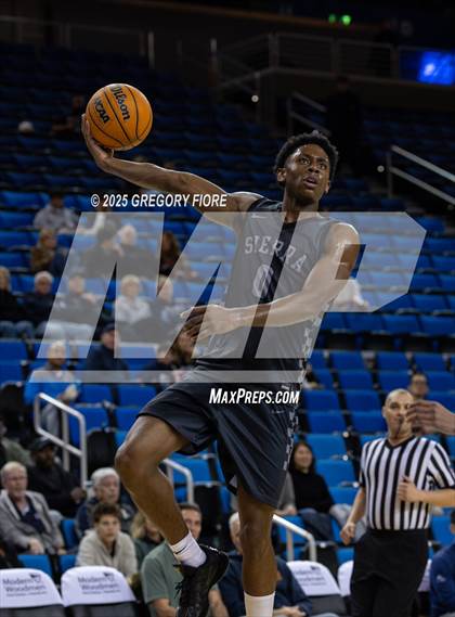 Thumbnail 3 in Sierra Canyon vs. JSerra Catholic photogallery.