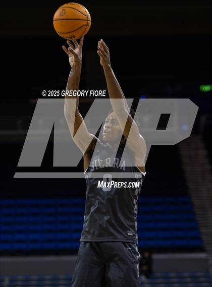 Thumbnail 1 in Sierra Canyon vs. JSerra Catholic photogallery.