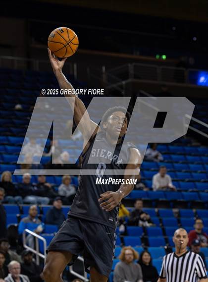 Thumbnail 2 in Sierra Canyon vs. JSerra Catholic photogallery.