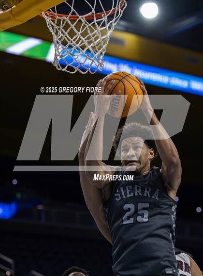 Thumbnail 2 in Sierra Canyon vs. JSerra Catholic photogallery.