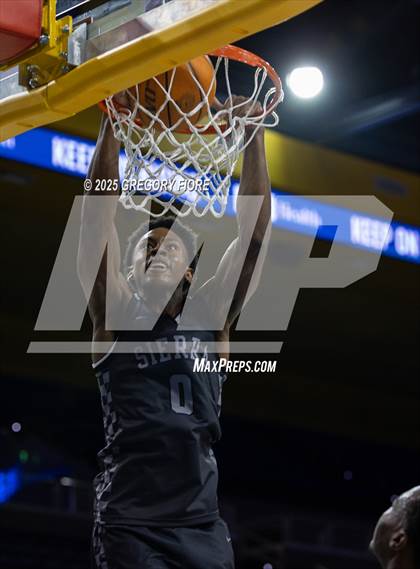 Thumbnail 2 in Sierra Canyon vs. JSerra Catholic photogallery.