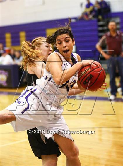 Thumbnail 2 in Silver Creek vs Holy Family (CHSAA 4A 1st Round) photogallery.