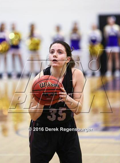 Thumbnail 3 in Silver Creek vs Holy Family (CHSAA 4A 1st Round) photogallery.