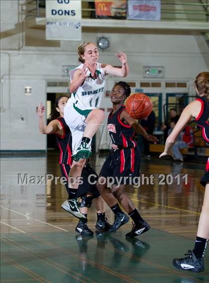 Thumbnail 3 in Bonita vs Harvard-Westlake (Santa Barbara Tournament of Champions) photogallery.