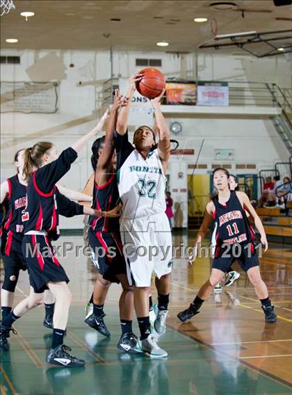 Thumbnail 2 in Bonita vs Harvard-Westlake (Santa Barbara Tournament of Champions) photogallery.