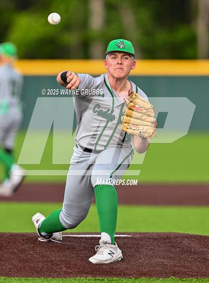 Thumbnail 2 in Pleasant Grove vs. Caddo Mills (UIL 4A Region 2 Bi-District Playoff) photogallery.