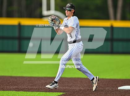 Thumbnail 3 in Pleasant Grove vs. Caddo Mills (UIL 4A Region 2 Bi-District Playoff) photogallery.