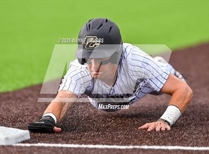 Thumbnail 1 in Pleasant Grove vs. Caddo Mills (UIL 4A Region 2 Bi-District Playoff) photogallery.