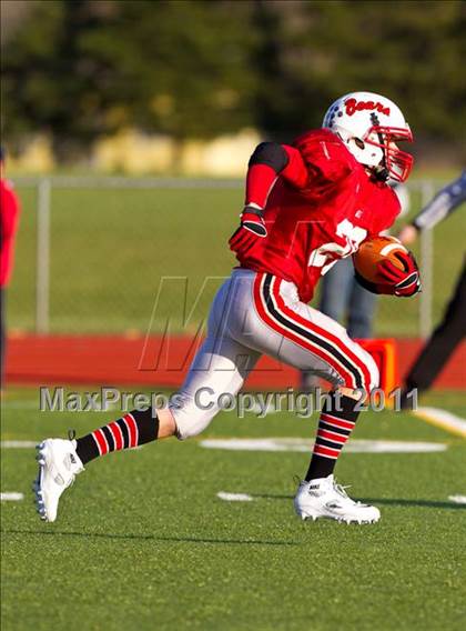 Thumbnail 1 in Chittenango vs. Hornell (NYSPHSAA Class B Semifinal) photogallery.