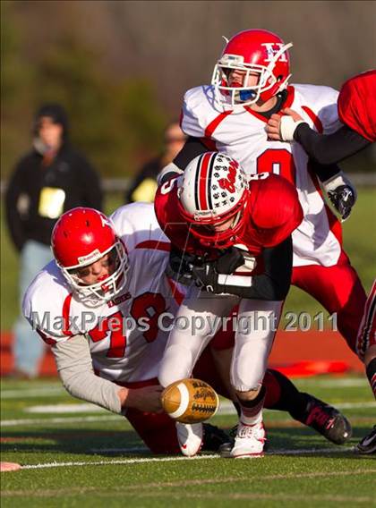 Thumbnail 1 in Chittenango vs. Hornell (NYSPHSAA Class B Semifinal) photogallery.