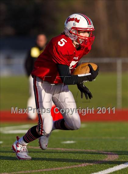 Thumbnail 3 in Chittenango vs. Hornell (NYSPHSAA Class B Semifinal) photogallery.