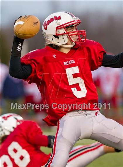 Thumbnail 2 in Chittenango vs. Hornell (NYSPHSAA Class B Semifinal) photogallery.