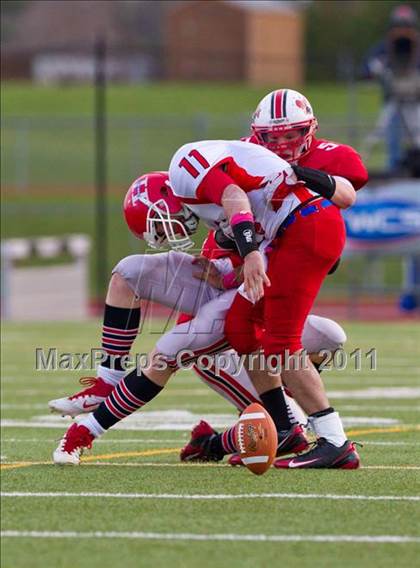 Thumbnail 2 in Chittenango vs. Hornell (NYSPHSAA Class B Semifinal) photogallery.