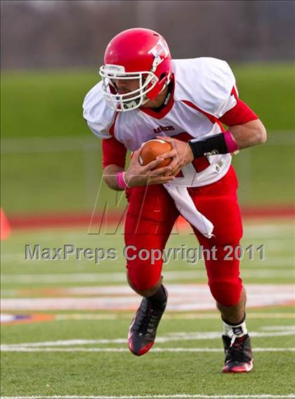 Thumbnail 2 in Chittenango vs. Hornell (NYSPHSAA Class B Semifinal) photogallery.