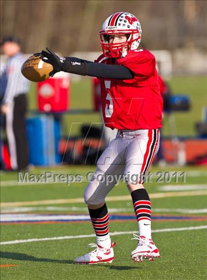 Thumbnail 2 in Chittenango vs. Hornell (NYSPHSAA Class B Semifinal) photogallery.
