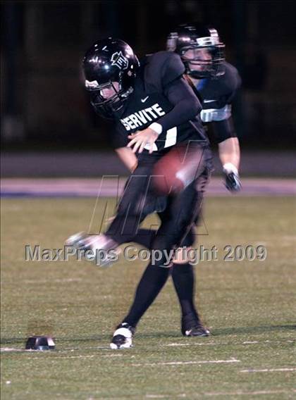 Thumbnail 2 in JSerra Catholic vs. Servite (5 Days 2 Friday) photogallery.