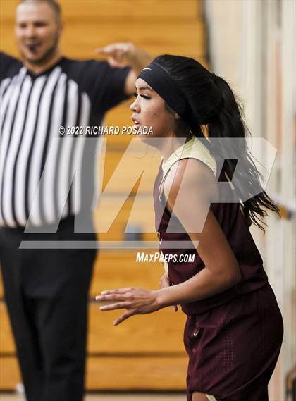 Thumbnail 3 in Exeter vs. Sierra photogallery.