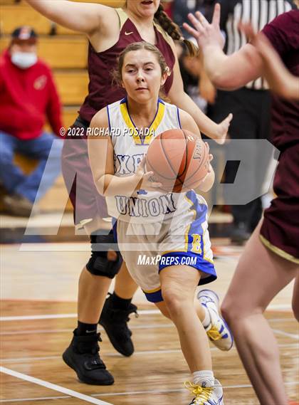 Thumbnail 2 in Exeter vs. Sierra photogallery.