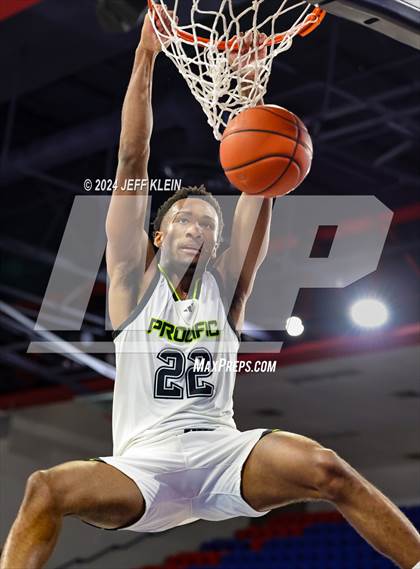 Thumbnail 2 in Columbus @ Prolific Prep of Napa Christian photogallery.