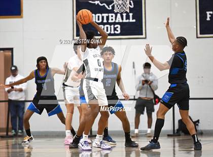 Thumbnail 3 in Windward @ St. John Bosco (CIF State D1 SoCal Regional Playoffs) photogallery.