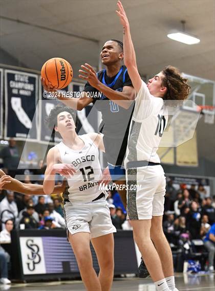 Thumbnail 2 in Windward @ St. John Bosco (CIF State D1 SoCal Regional Playoffs) photogallery.