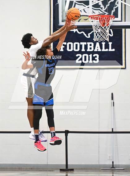 Thumbnail 3 in Windward @ St. John Bosco (CIF State D1 SoCal Regional Playoffs) photogallery.