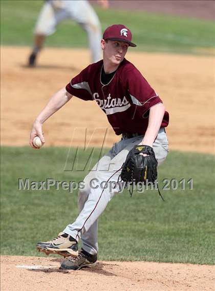 Thumbnail 3 in Sutherland vs. Burnt Hills-Ballston Lake (NYSPHSAA Class A Final) photogallery.