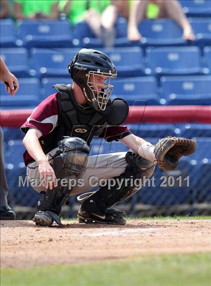 Thumbnail 2 in Sutherland vs. Burnt Hills-Ballston Lake (NYSPHSAA Class A Final) photogallery.