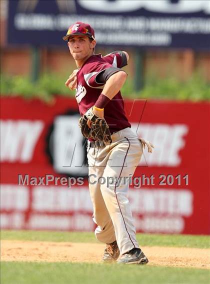 Thumbnail 3 in Sutherland vs. Burnt Hills-Ballston Lake (NYSPHSAA Class A Final) photogallery.