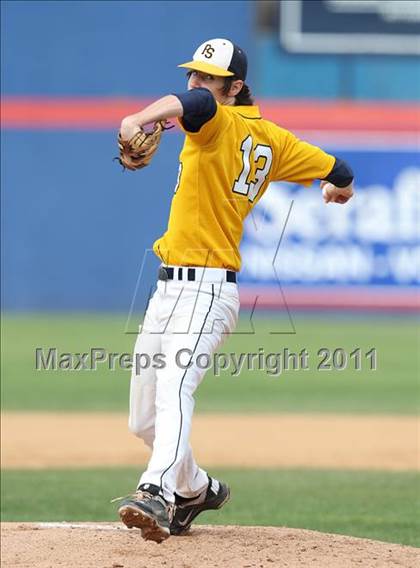 Thumbnail 2 in Sutherland vs. Burnt Hills-Ballston Lake (NYSPHSAA Class A Final) photogallery.