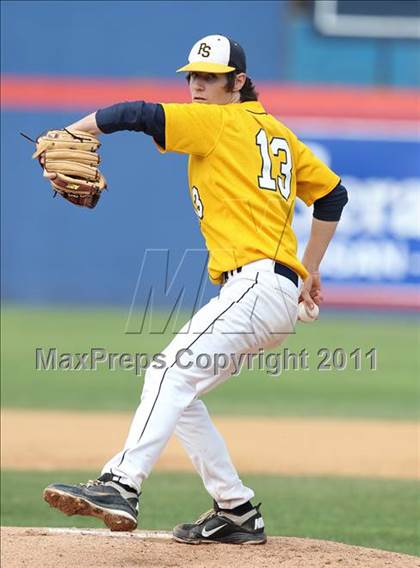 Thumbnail 3 in Sutherland vs. Burnt Hills-Ballston Lake (NYSPHSAA Class A Final) photogallery.