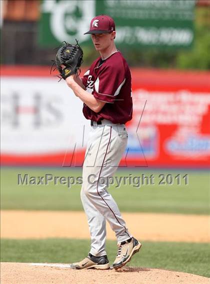 Thumbnail 2 in Sutherland vs. Burnt Hills-Ballston Lake (NYSPHSAA Class A Final) photogallery.