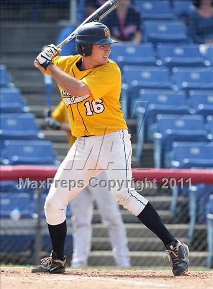 Thumbnail 2 in Sutherland vs. Burnt Hills-Ballston Lake (NYSPHSAA Class A Final) photogallery.