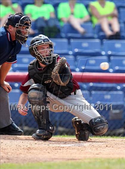Thumbnail 2 in Sutherland vs. Burnt Hills-Ballston Lake (NYSPHSAA Class A Final) photogallery.