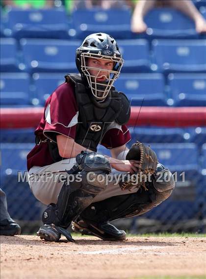 Thumbnail 3 in Sutherland vs. Burnt Hills-Ballston Lake (NYSPHSAA Class A Final) photogallery.
