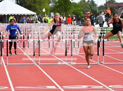 Thumbnail 2 in Girls State Championship  photogallery.