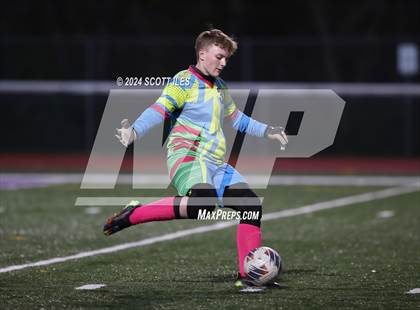 Thumbnail 3 in Athens vs. Fairfield Union (OHSAA D3 District Final) photogallery.