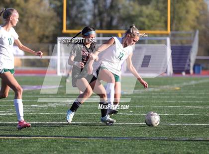 Thumbnail 3 in Athens vs. Fairfield Union (OHSAA D3 District Final) photogallery.