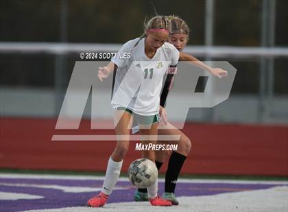 Thumbnail 1 in Athens vs. Fairfield Union (OHSAA D3 District Final) photogallery.