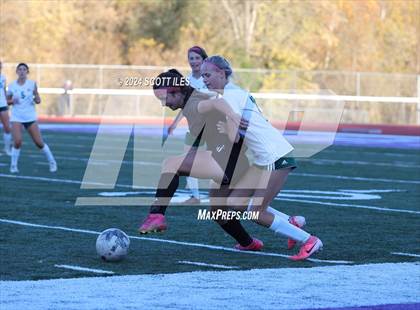 Thumbnail 1 in Athens vs. Fairfield Union (OHSAA D3 District Final) photogallery.