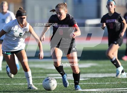 Thumbnail 1 in Athens vs. Fairfield Union (OHSAA D3 District Final) photogallery.