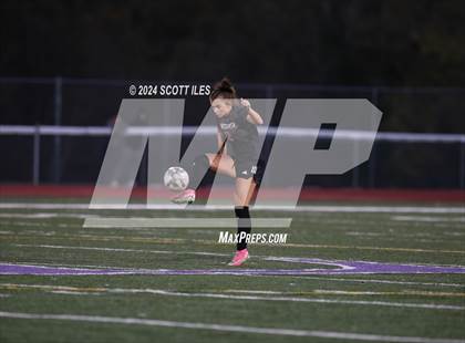 Thumbnail 2 in Athens vs. Fairfield Union (OHSAA D3 District Final) photogallery.