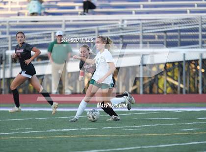 Thumbnail 2 in Athens vs. Fairfield Union (OHSAA D3 District Final) photogallery.