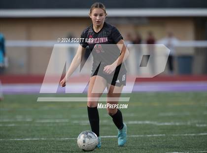 Thumbnail 2 in Athens vs. Fairfield Union (OHSAA D3 District Final) photogallery.